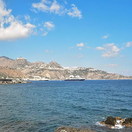 Beach Front Apartment In Giardini Naxos *