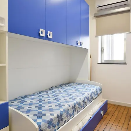 Beach Front Apartment In Giardini Naxos Апартаменты *